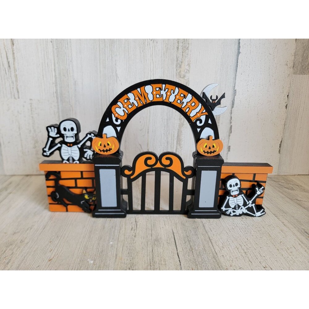 Hyde eek wooden cemetery gate Halloween home decor
